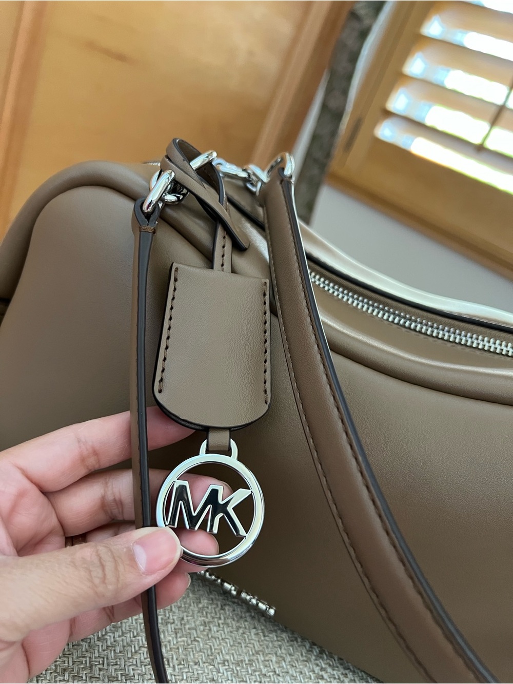 Michael Kors Cecily Shoulder Bag in Driftwood Color - Picture 7 of 10